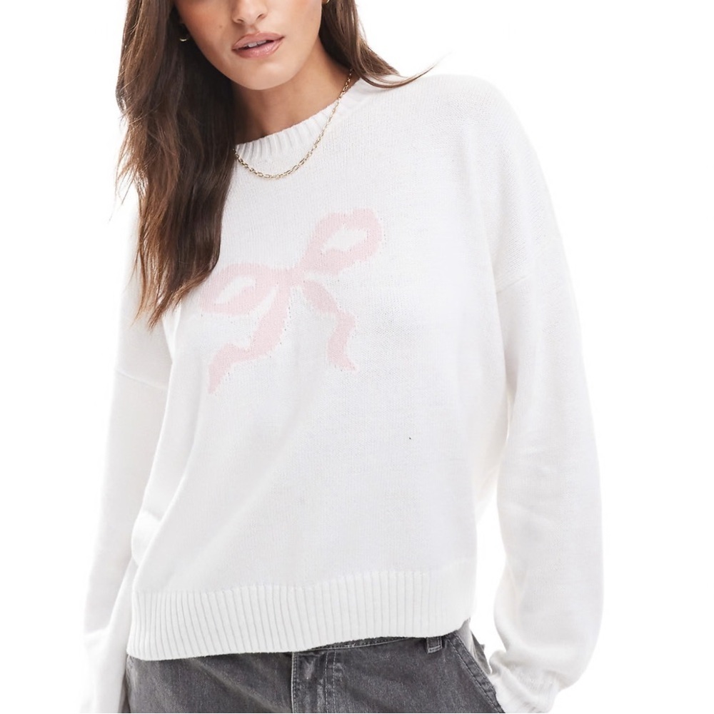 Hollister Co women’s white crewneck pink bow design knit sweater size small